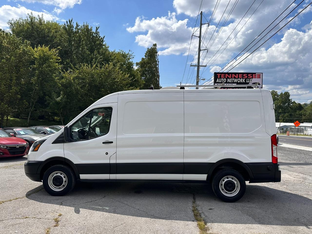 Ford Transit 250 Van Med. Roof w/Sliding Pass. 148-in. WB 2019