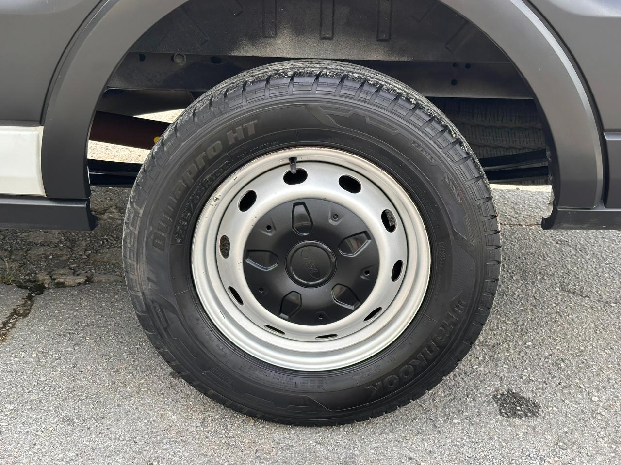 Ford Transit 250 Van Med. Roof w/Sliding Pass. 148-in. WB 2019