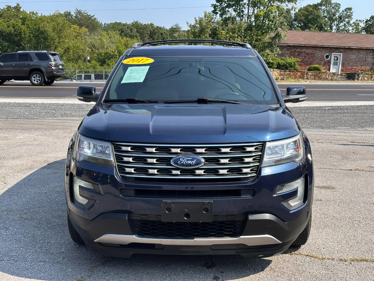 Ford Explorer XLT FWD 2017
