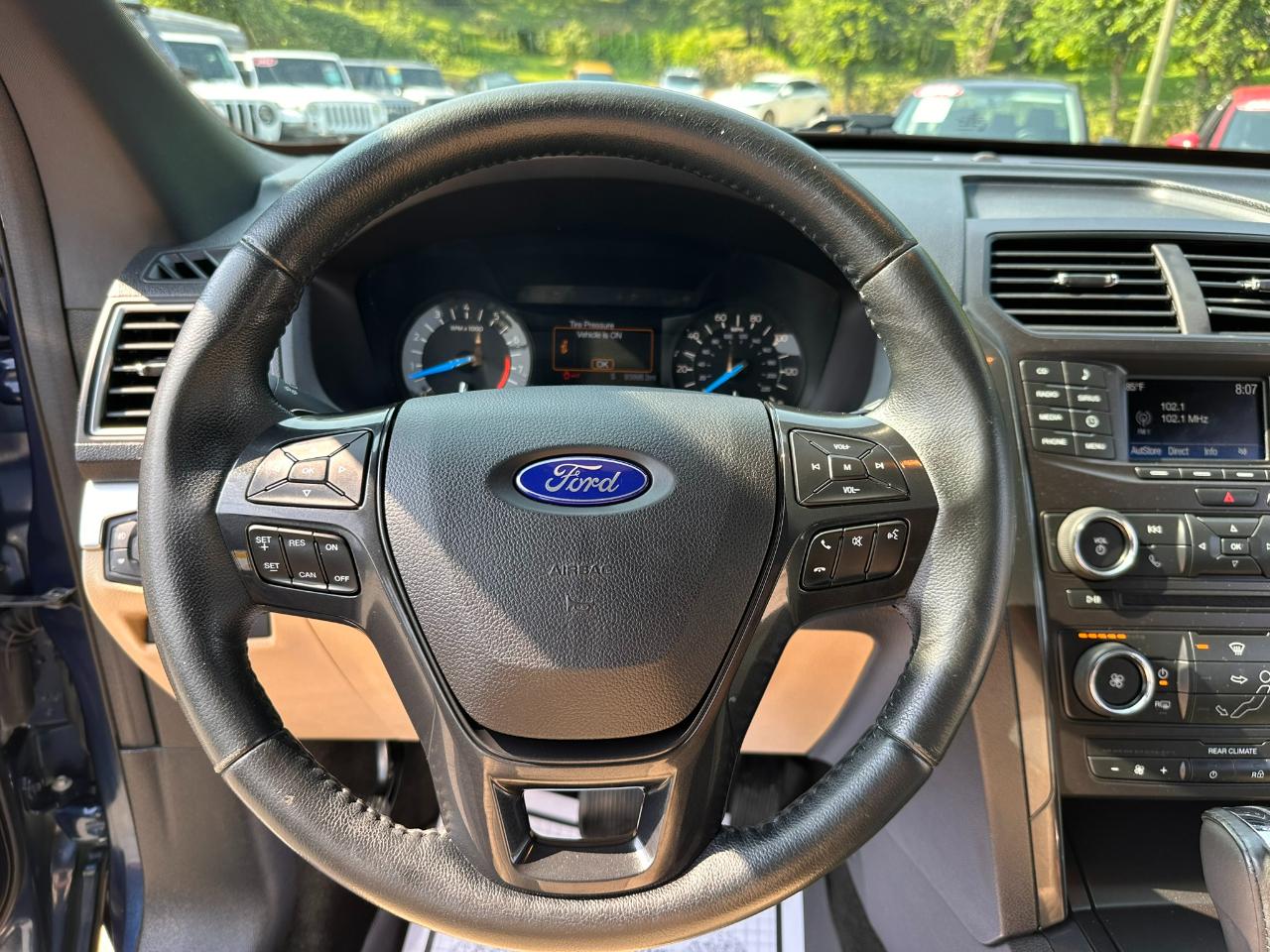 Ford Explorer XLT FWD 2017