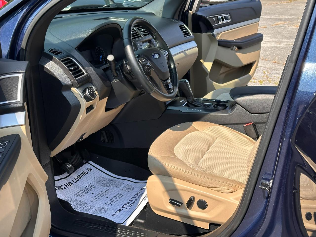 Ford Explorer XLT FWD 2017