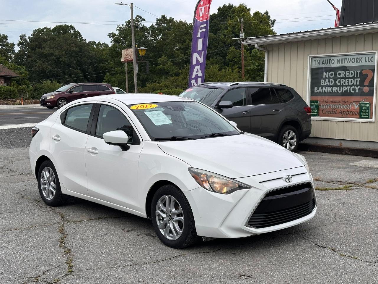 Toyota Yaris iA 6A 2017