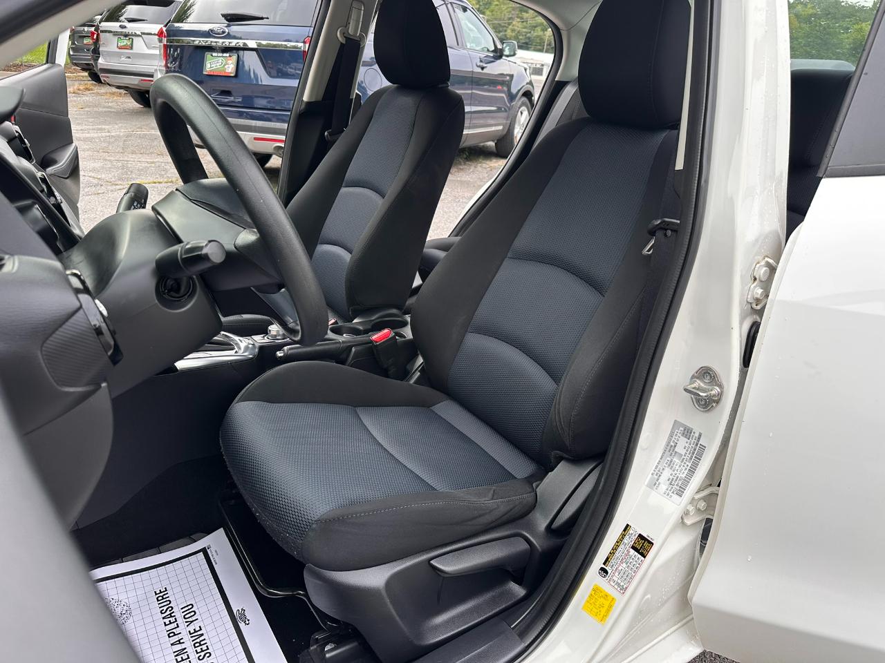 Toyota Yaris iA 6A 2017