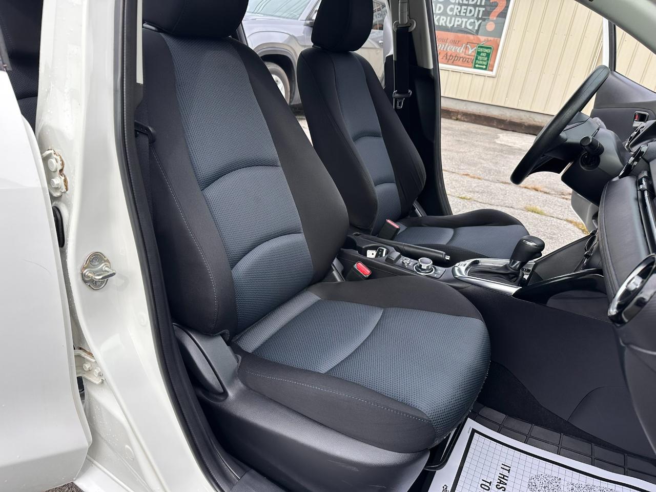 Toyota Yaris iA 6A 2017