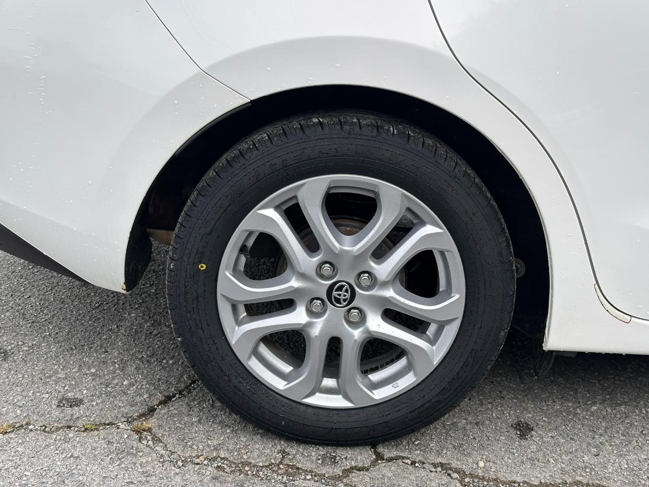 Toyota Yaris iA 6A 2017