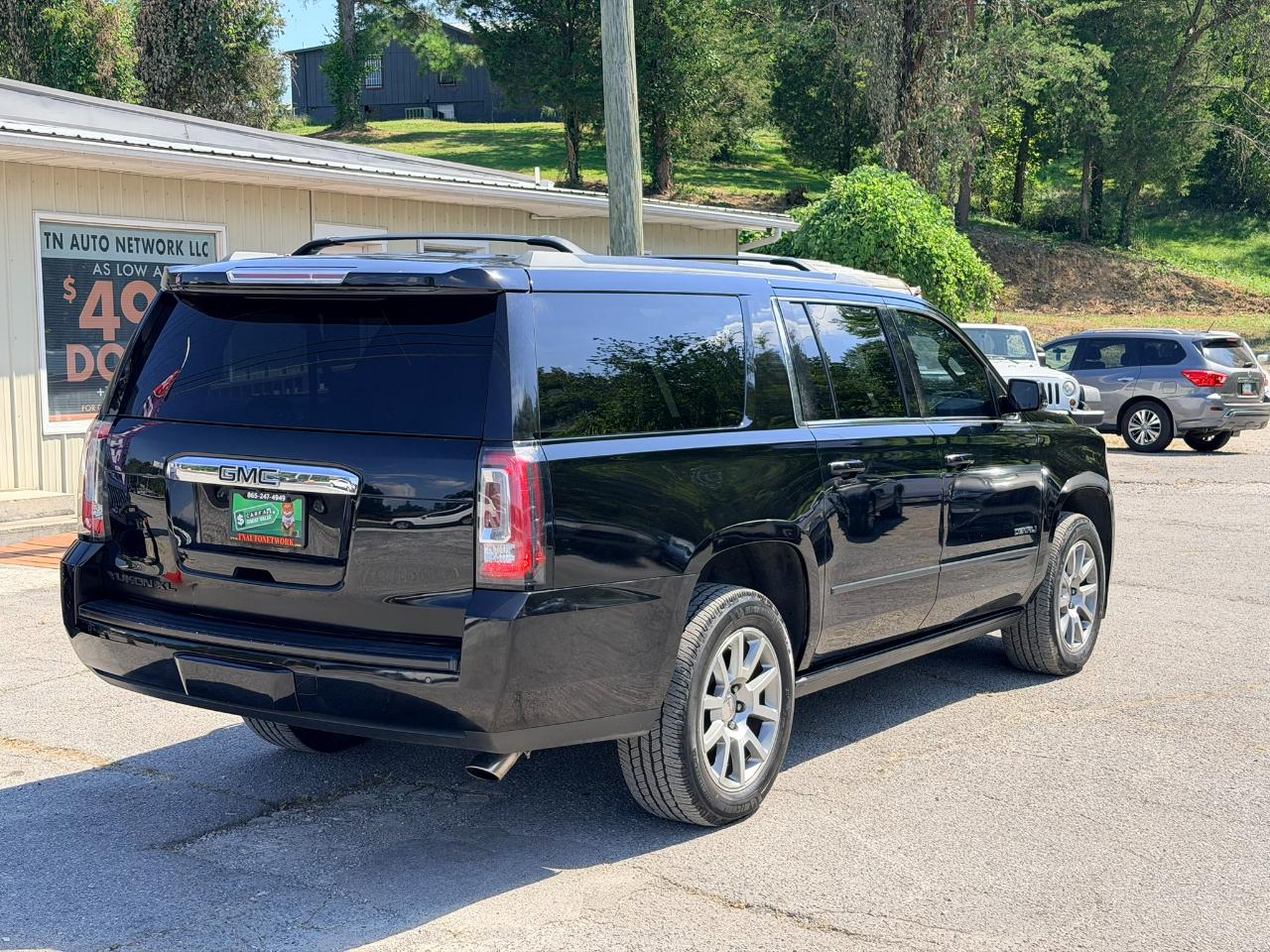 GMC Yukon XL Denali 4WD 2016