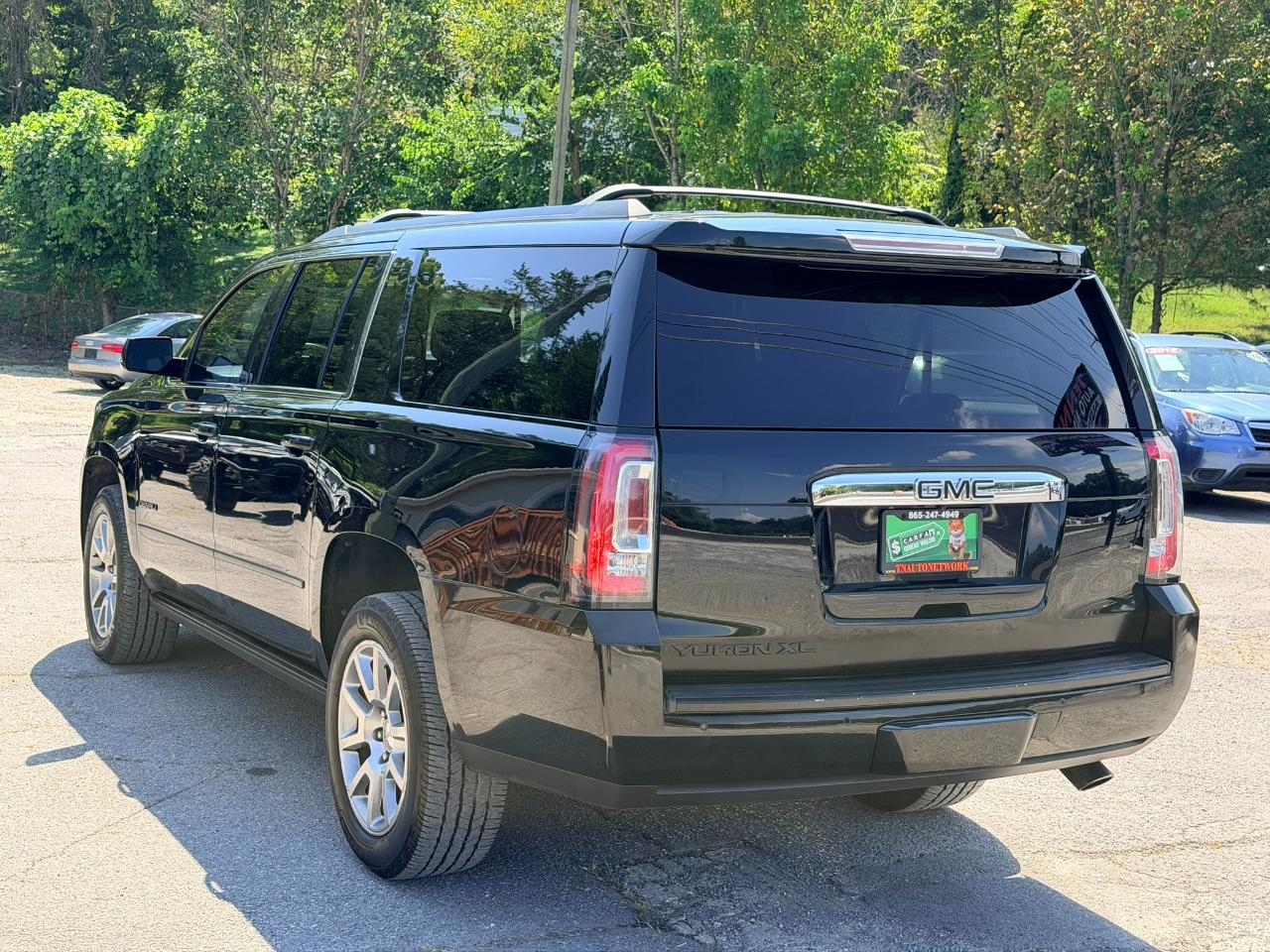 GMC Yukon XL Denali 4WD 2016