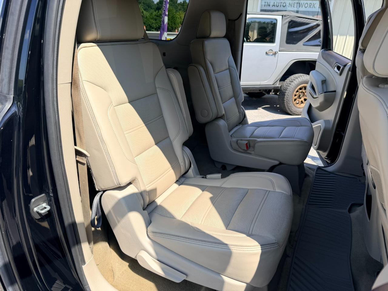 GMC Yukon XL Denali 4WD 2016