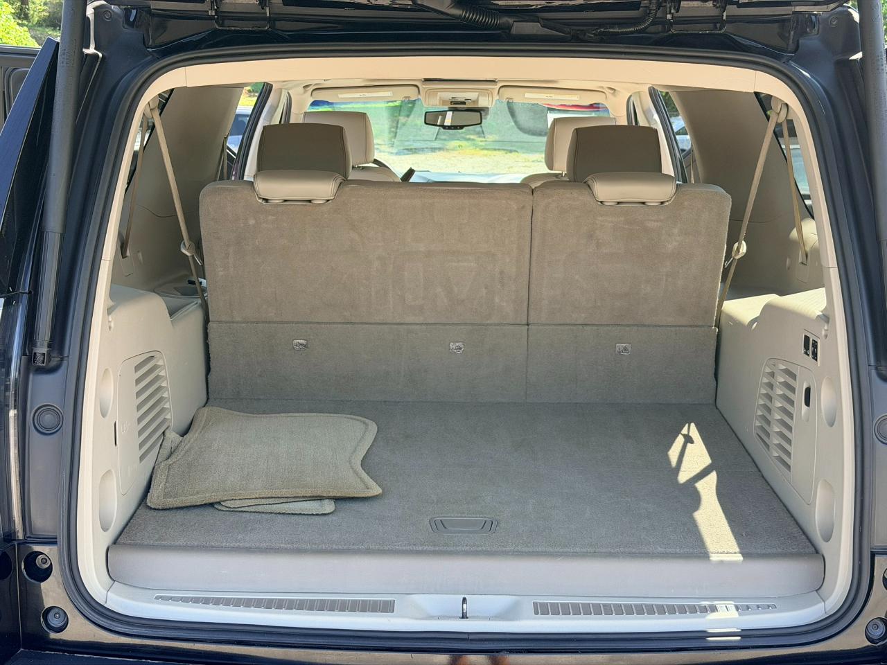 GMC Yukon XL Denali 4WD 2016