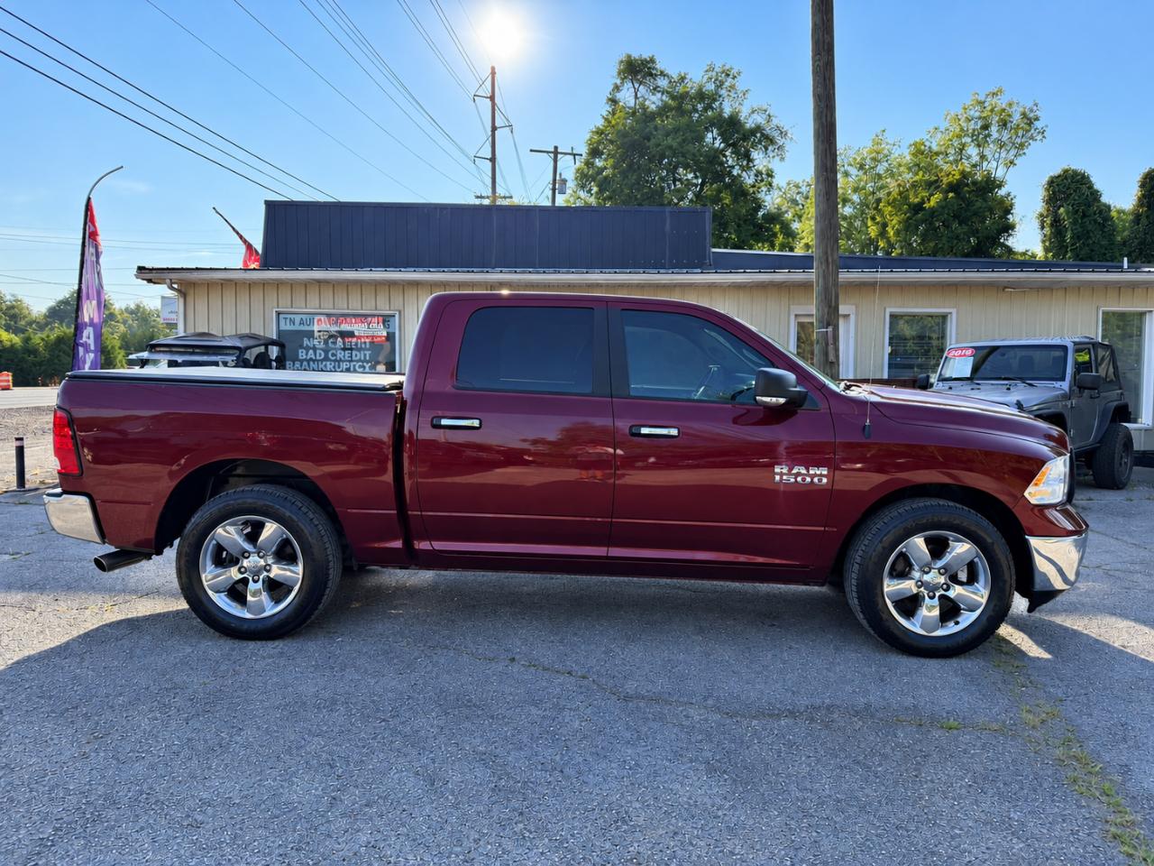 RAM 1500 SLT Crew Cab SWB 2WD 2017