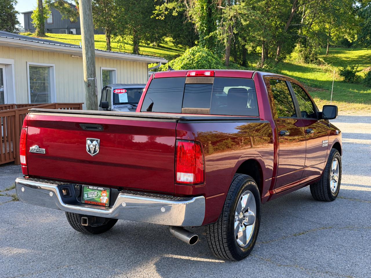 RAM 1500 SLT Crew Cab SWB 2WD 2017