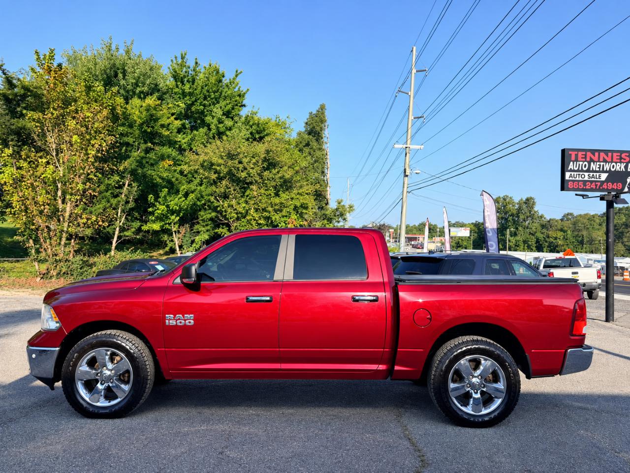 RAM 1500 SLT Crew Cab SWB 2WD 2017