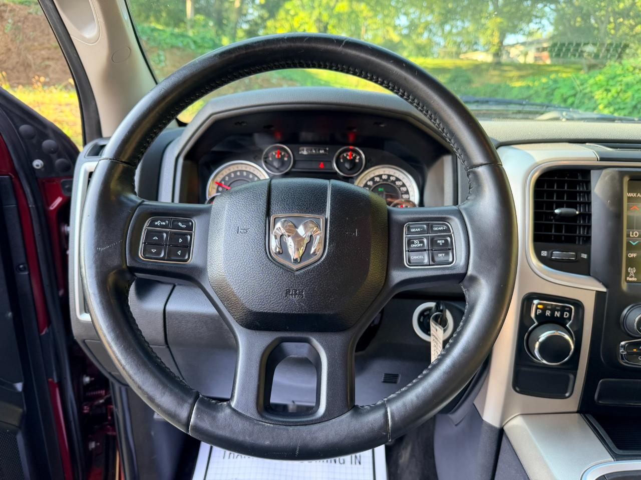 RAM 1500 SLT Crew Cab SWB 2WD 2017