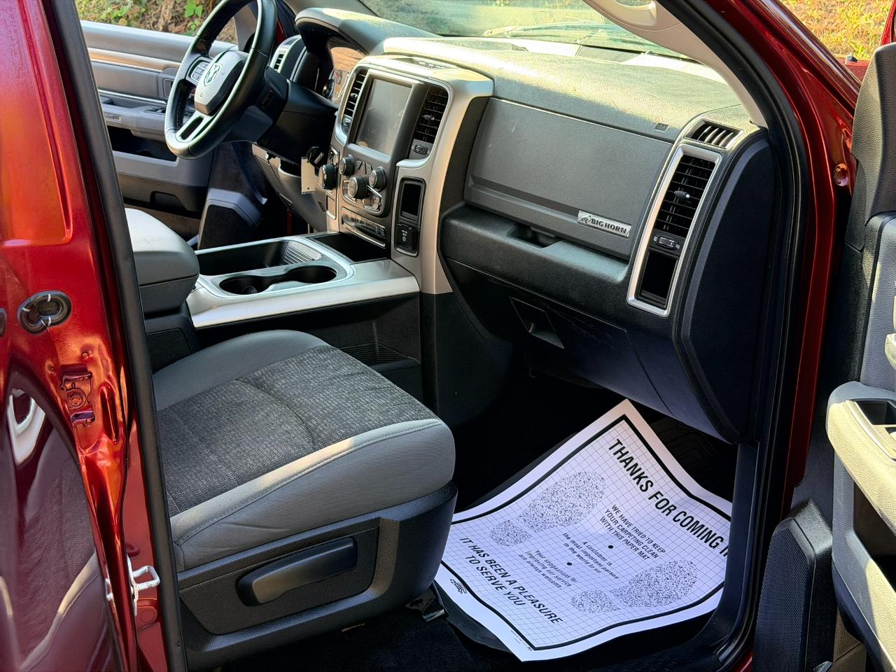 RAM 1500 SLT Crew Cab SWB 2WD 2017