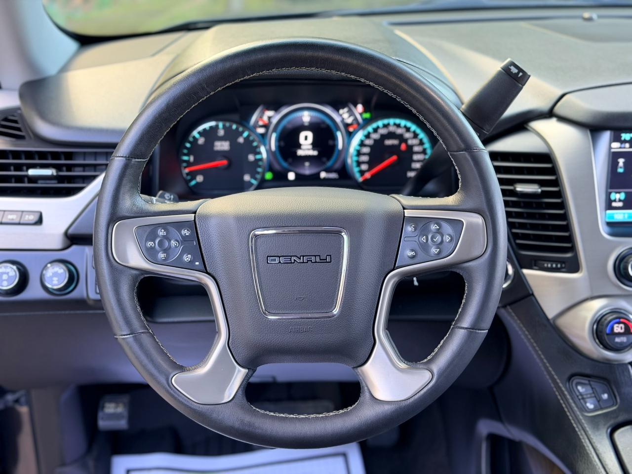 GMC Yukon Denali 4WD 2018