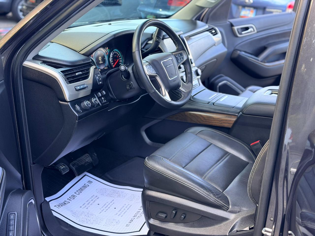 GMC Yukon Denali 4WD 2018