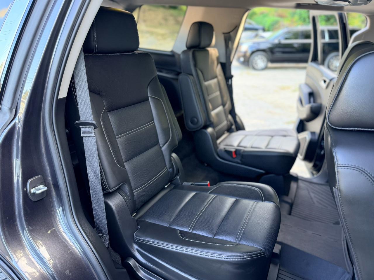 GMC Yukon Denali 4WD 2018