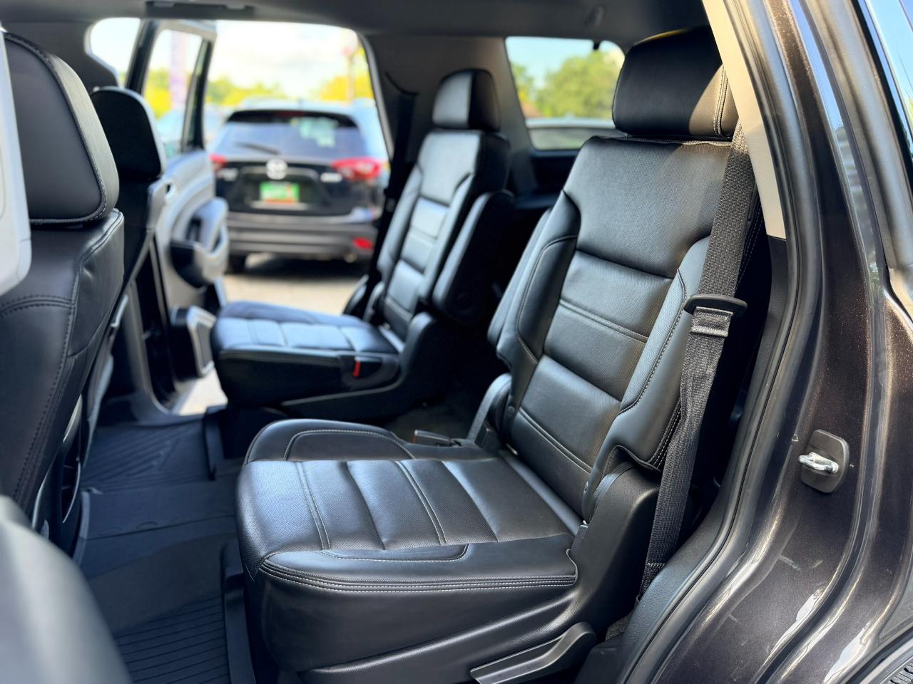GMC Yukon Denali 4WD 2018