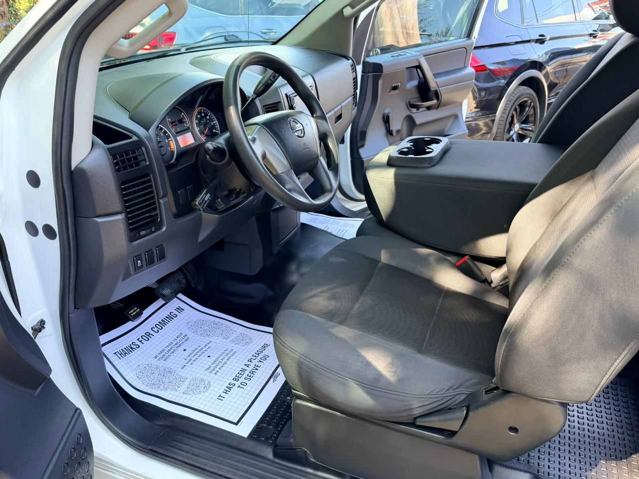Nissan Titan SV King Cab 2WD 2014