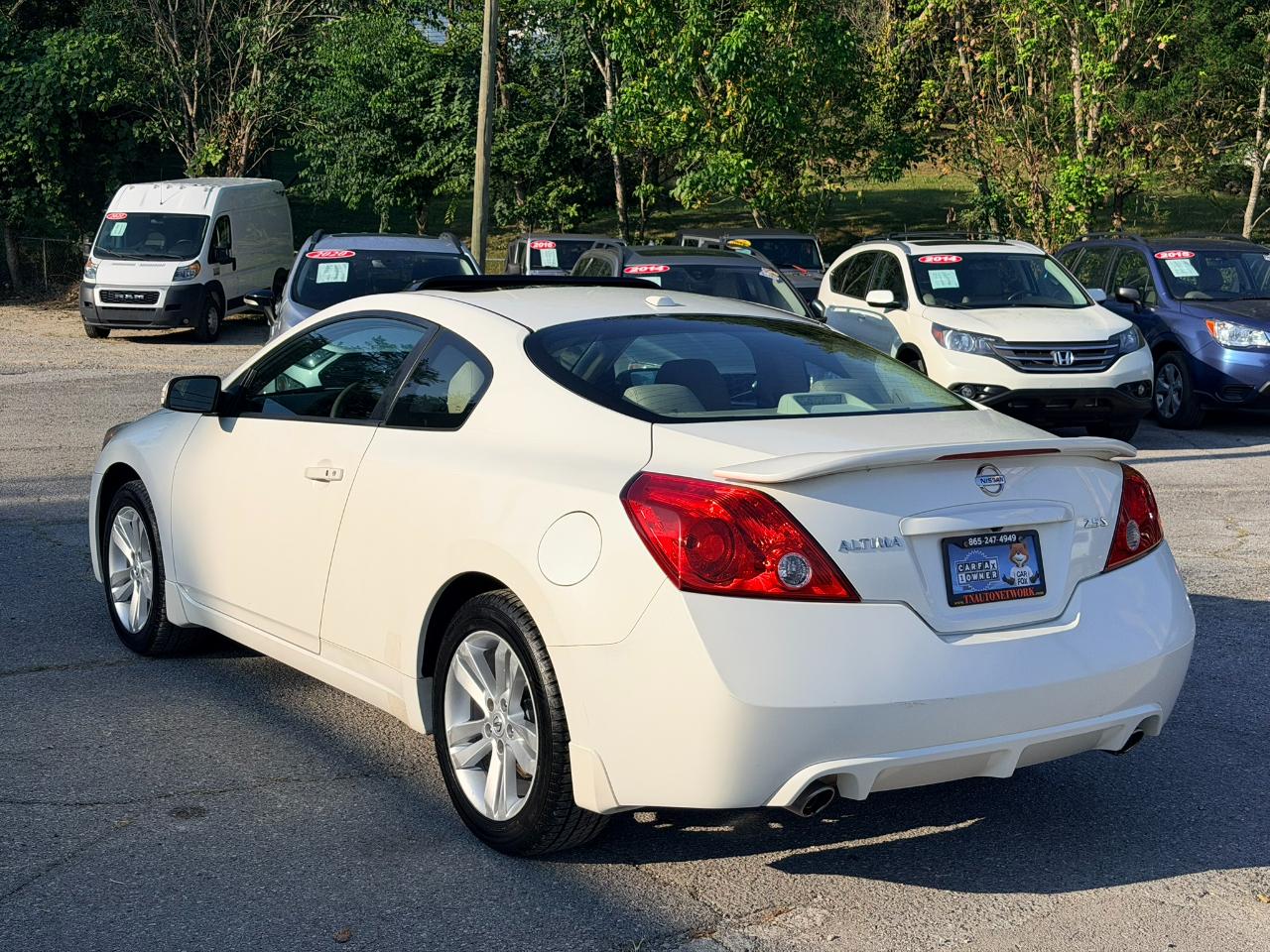 Nissan Altima 2.5 S 6M/T Coupe 2011