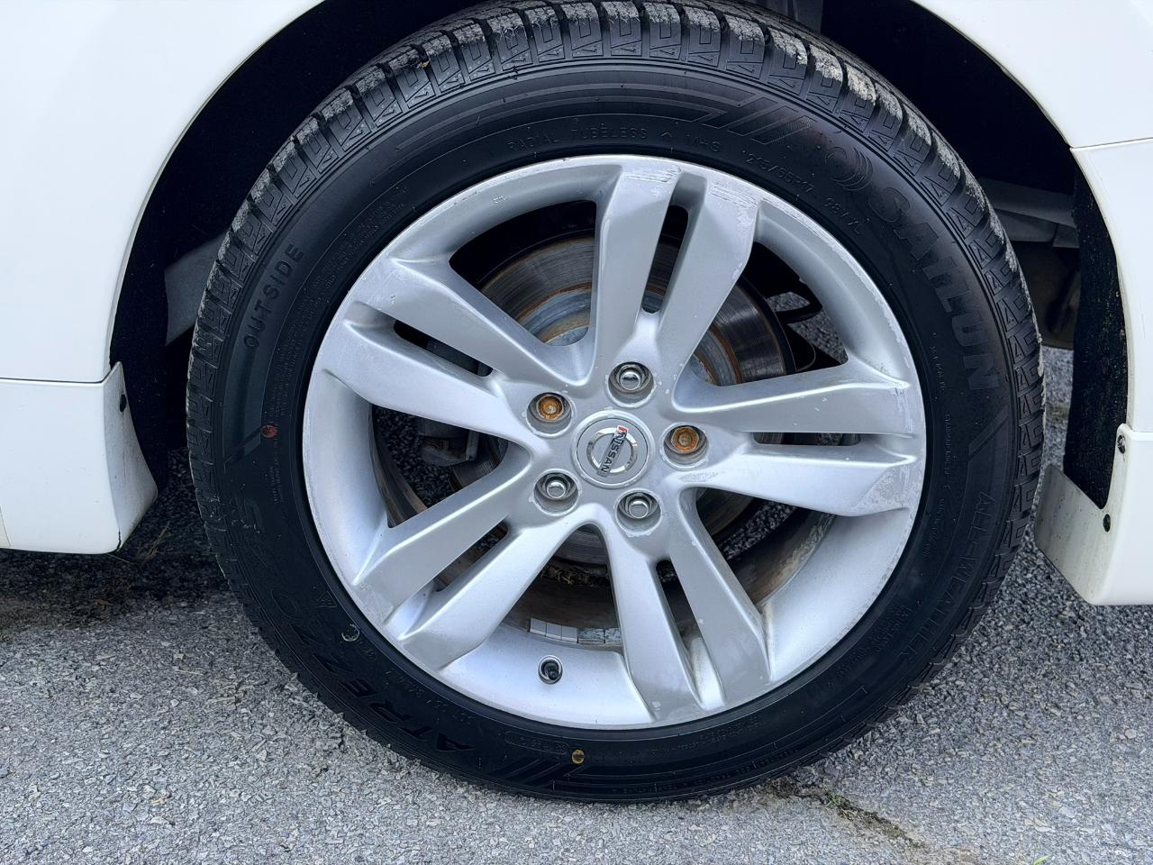 Nissan Altima 2.5 S 6M/T Coupe 2011