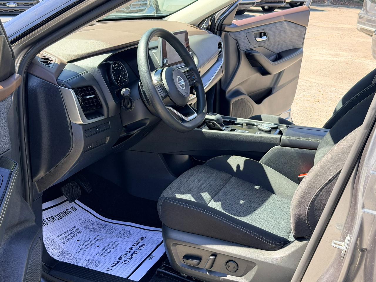 Nissan Rogue SV 2021