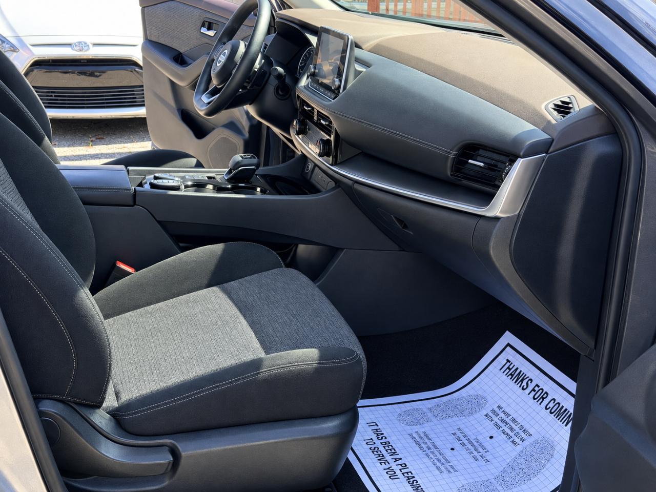 Nissan Rogue SV 2021