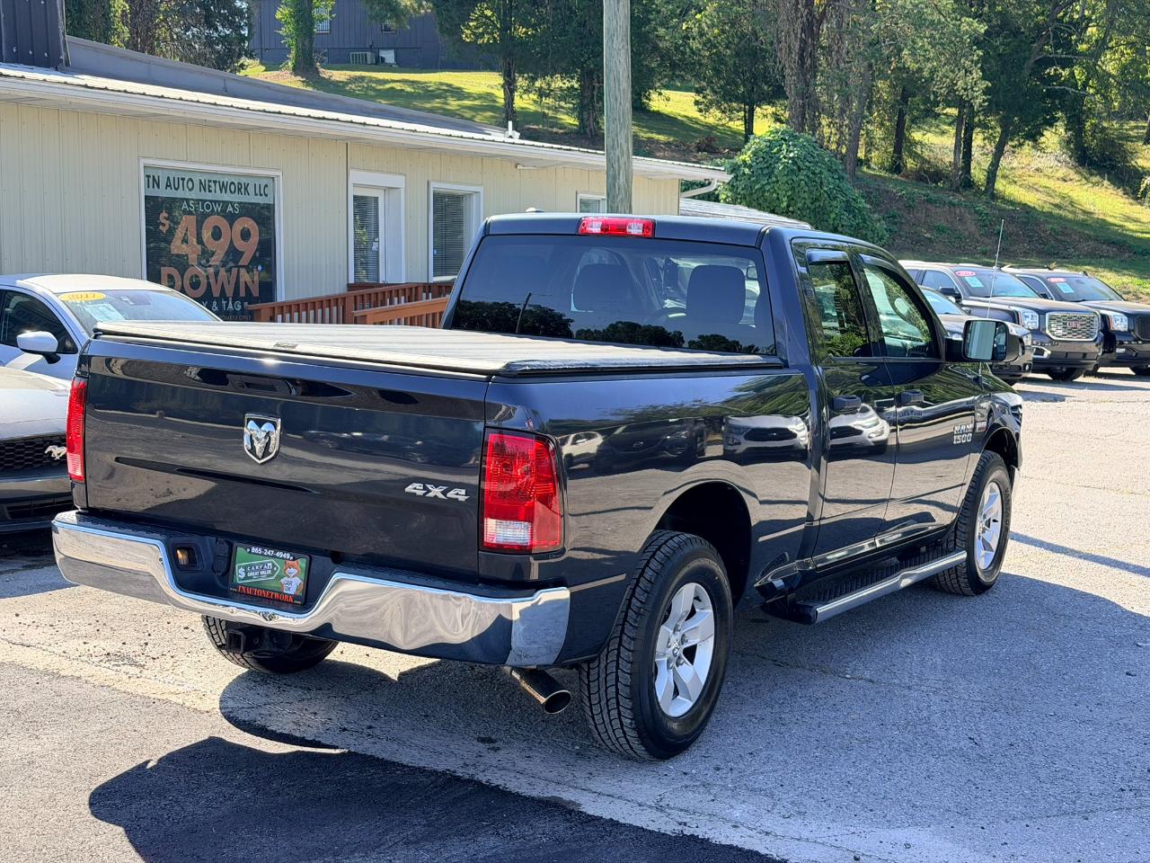 RAM 1500 Tradesman Quad Cab 4WD 2016