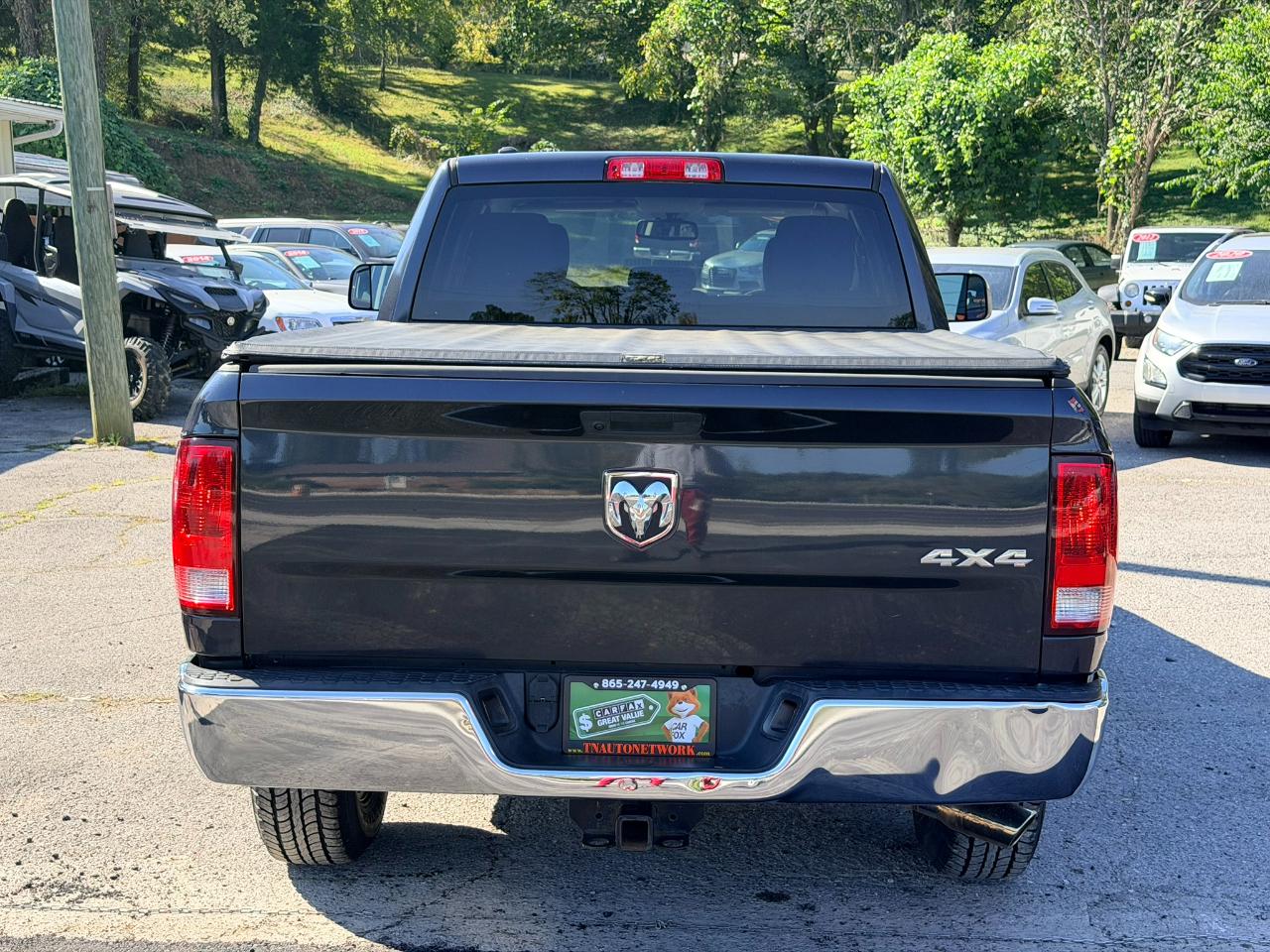 RAM 1500 Tradesman Quad Cab 4WD 2016