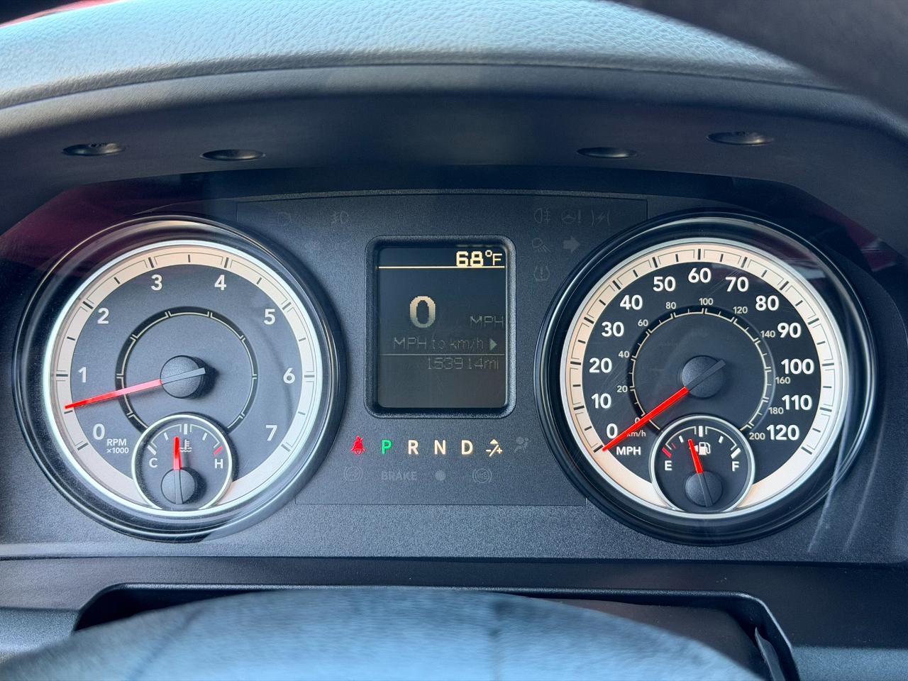 RAM 1500 Tradesman Quad Cab 4WD 2016