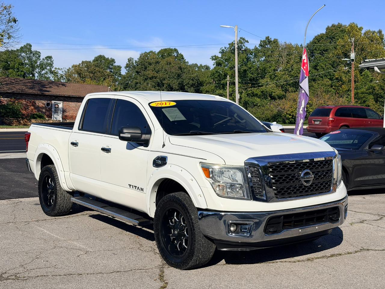 Nissan Titan Platinum Reserve Crew Cab 4WD 2017