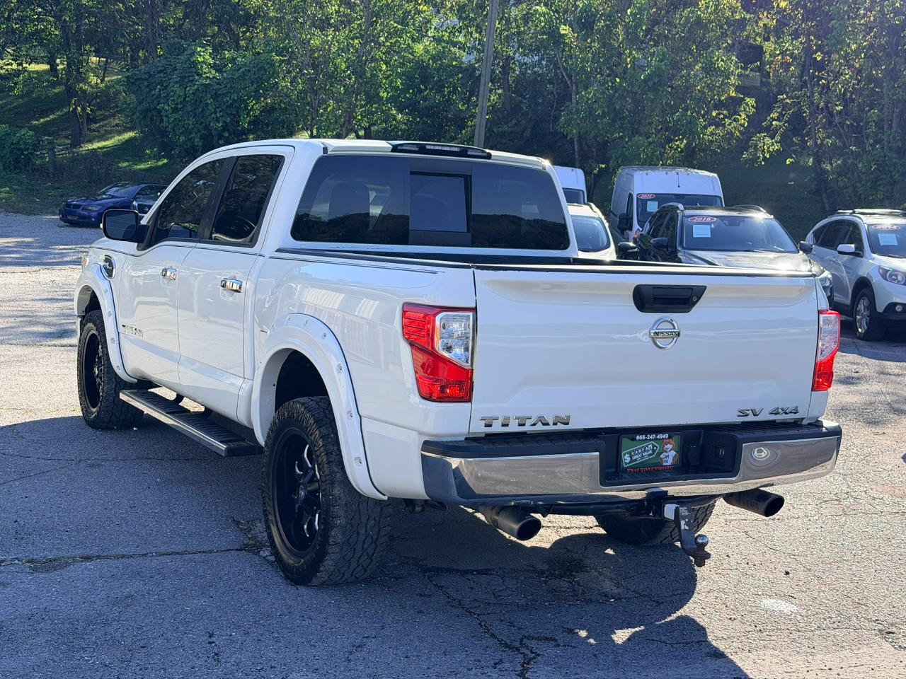 Nissan Titan Platinum Reserve Crew Cab 4WD 2017