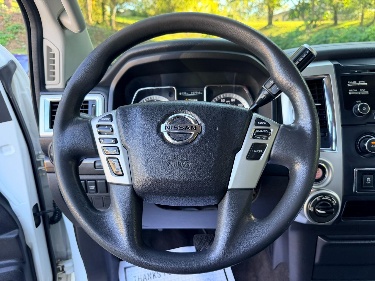Nissan Titan Platinum Reserve Crew Cab 4WD 2017