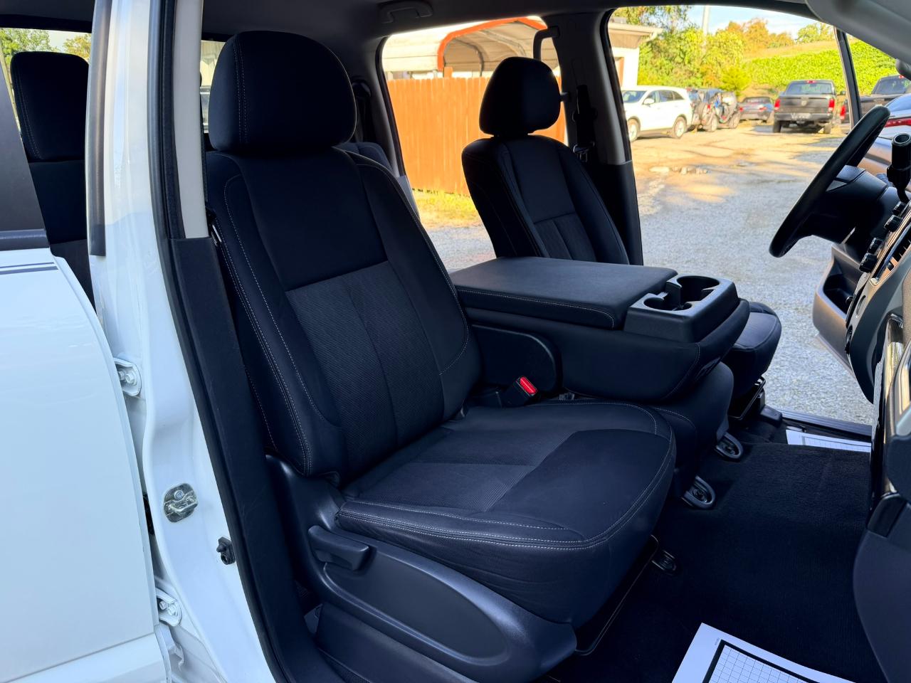Nissan Titan Platinum Reserve Crew Cab 4WD 2017