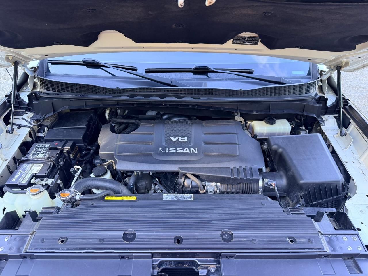 Nissan Titan Platinum Reserve Crew Cab 4WD 2017