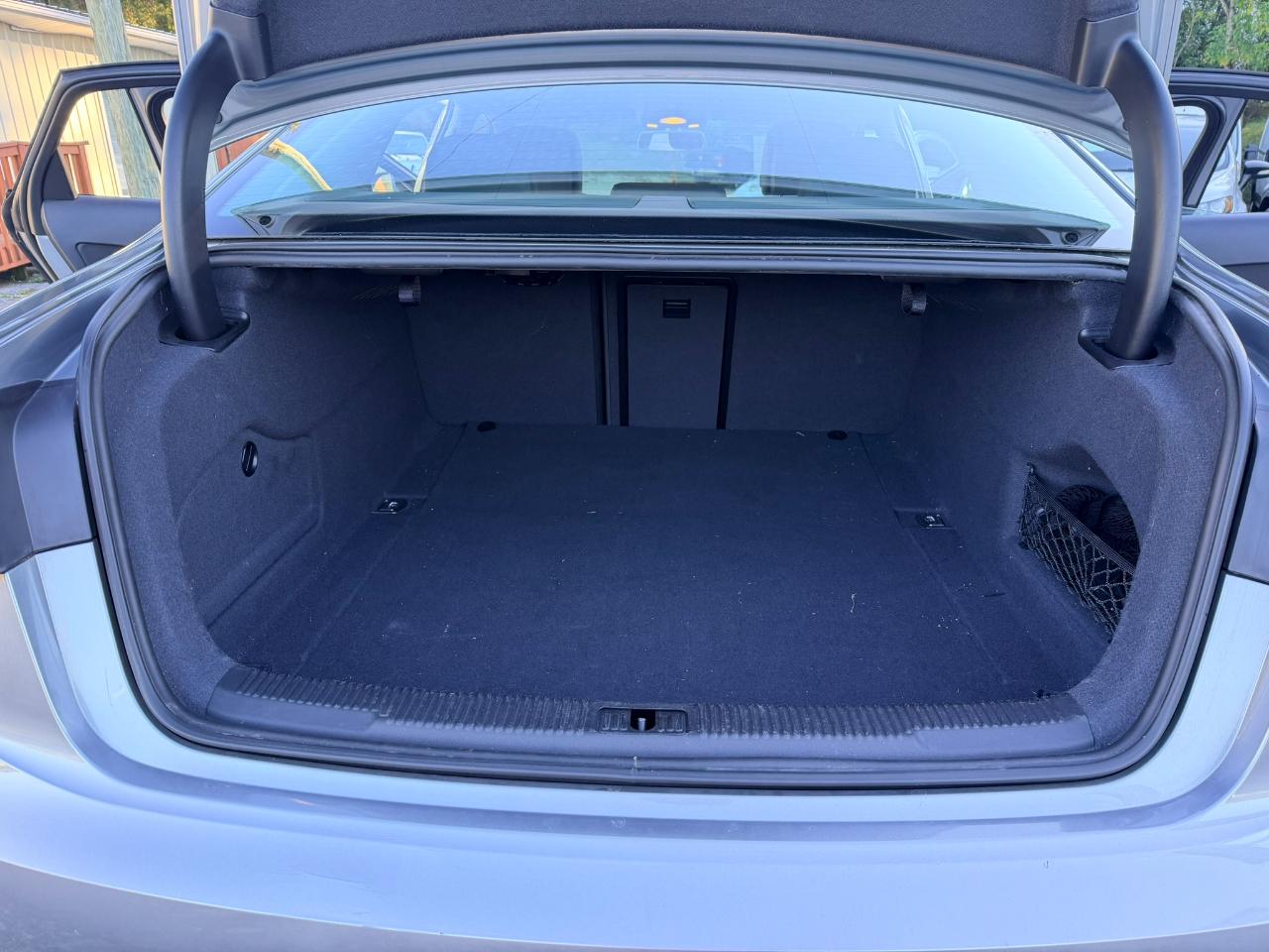 Audi A6 2.0T Premium Plus 2015