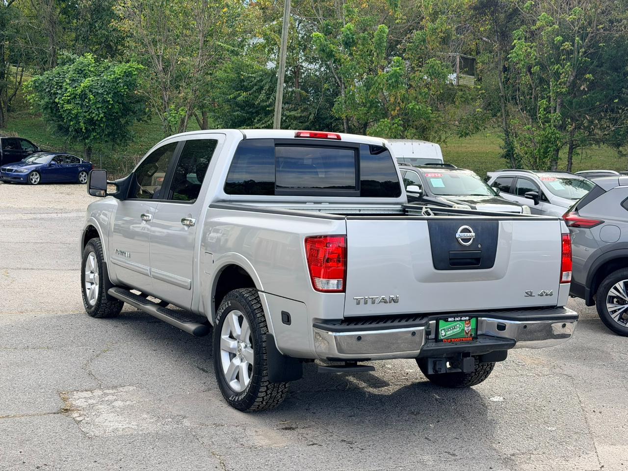 Nissan Titan SV Crew Cab 4WD 2012