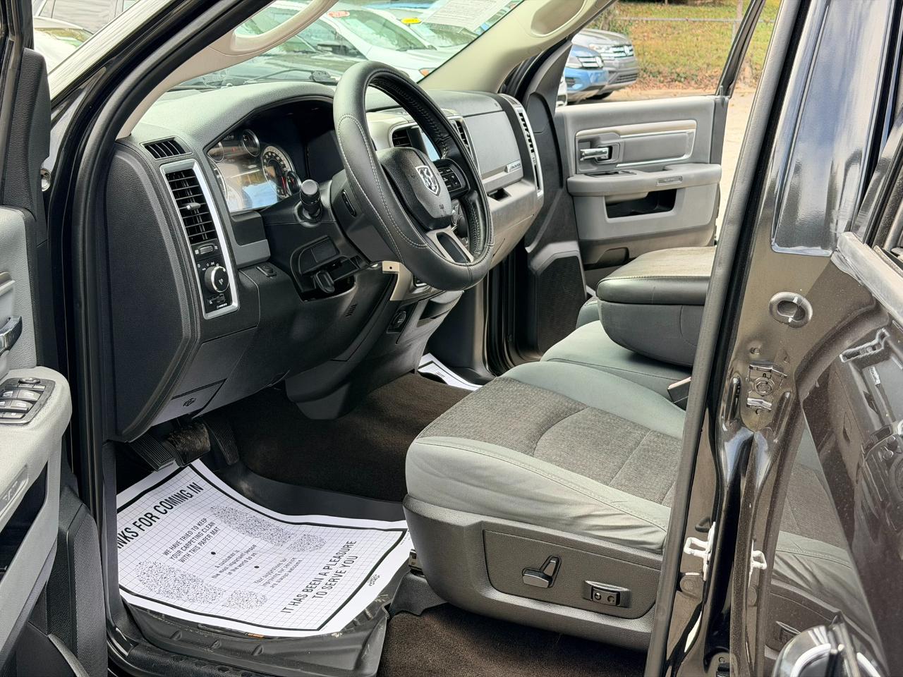 RAM 1500 SLT Crew Cab LWB 4WD 2017