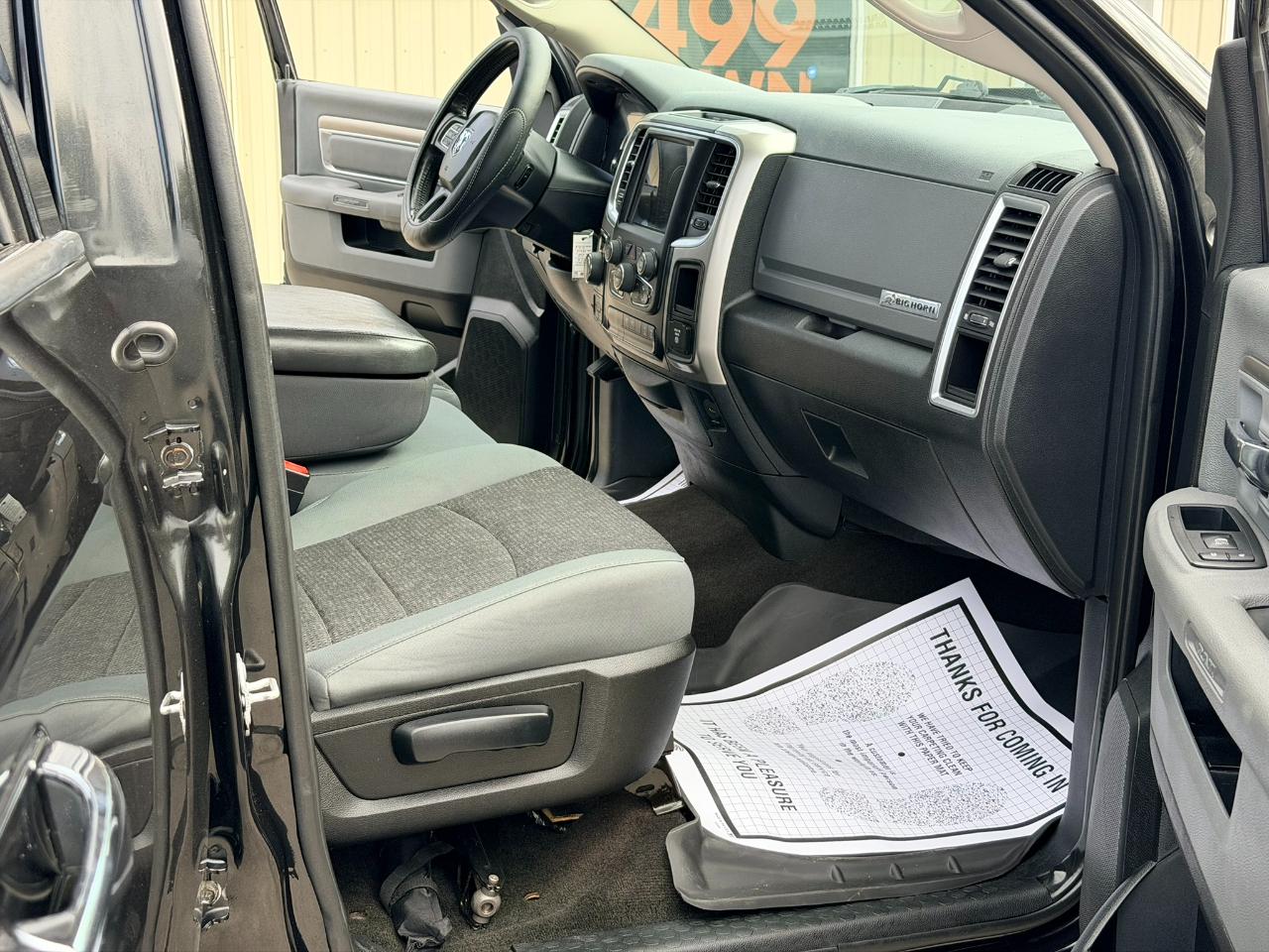 RAM 1500 SLT Crew Cab LWB 4WD 2017