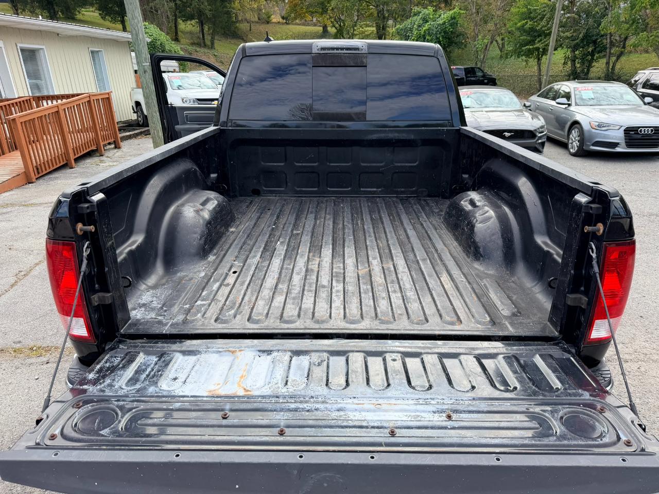 RAM 1500 SLT Crew Cab LWB 4WD 2017
