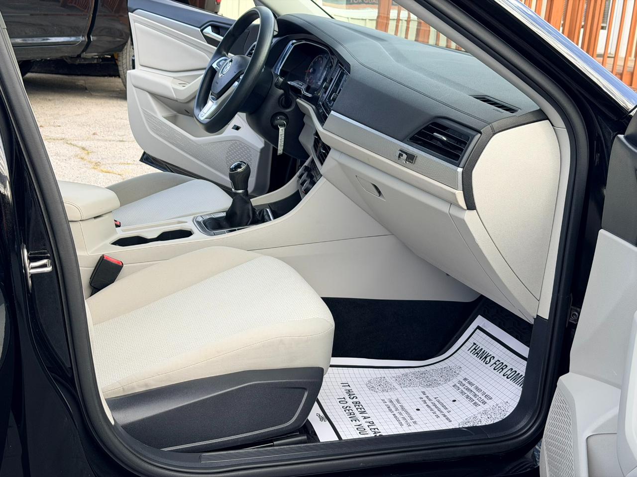 Volkswagen Jetta 1.4T S 6M 2019