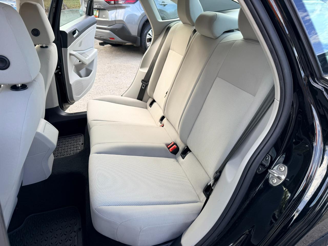 Volkswagen Jetta 1.4T S 6M 2019