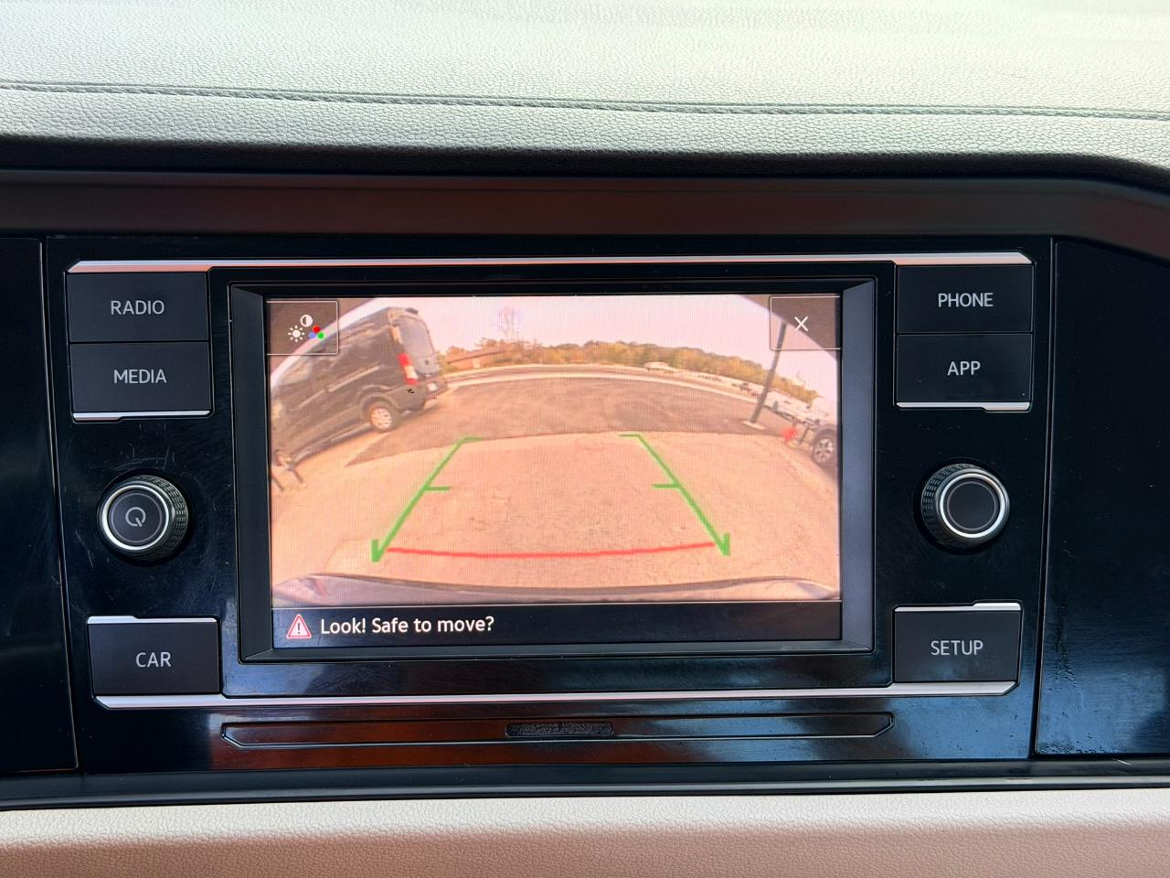 Volkswagen Jetta 1.4T S 6M 2019