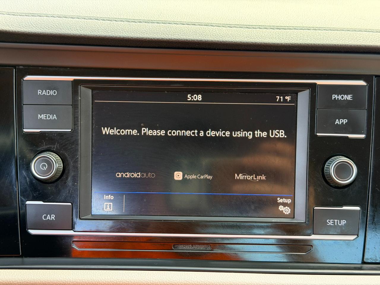 Volkswagen Jetta 1.4T S 6M 2019