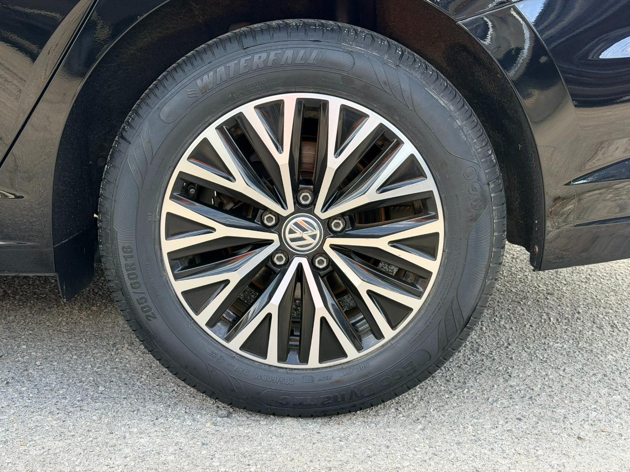 Volkswagen Jetta 1.4T S 6M 2019