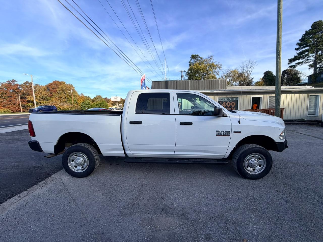 RAM 2500 Tradesman Crew Cab SWB 4WD 2016