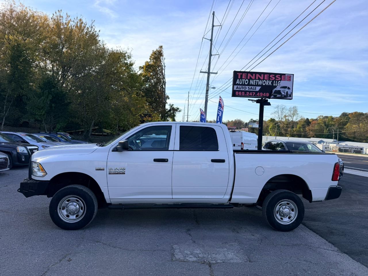 RAM 2500 Tradesman Crew Cab SWB 4WD 2016