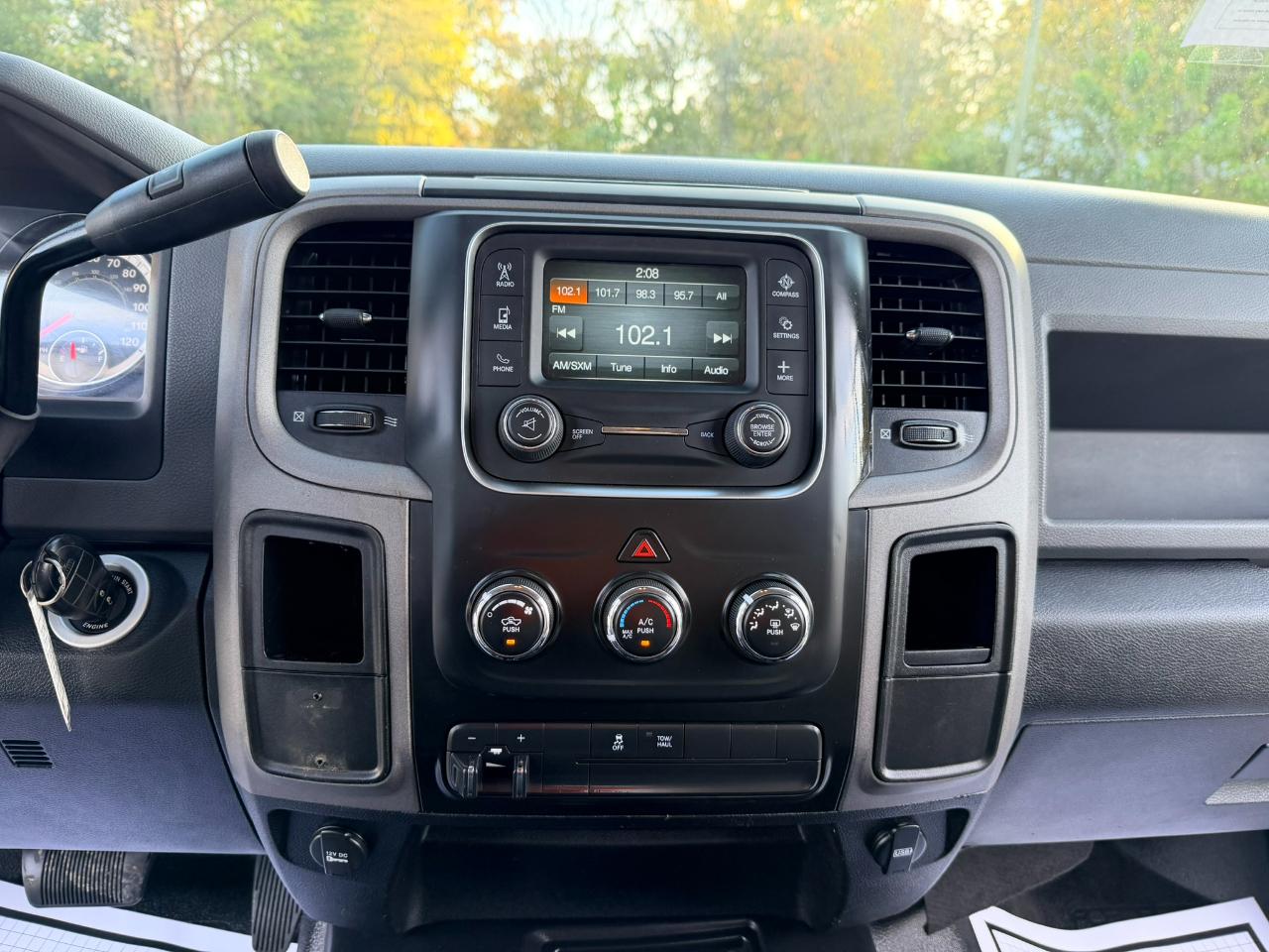 RAM 2500 Tradesman Crew Cab SWB 4WD 2016