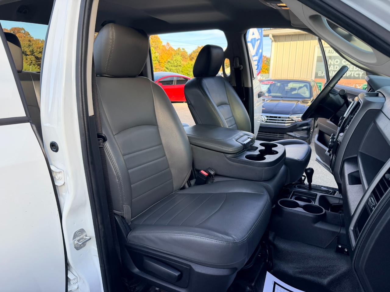 RAM 2500 Tradesman Crew Cab SWB 4WD 2016