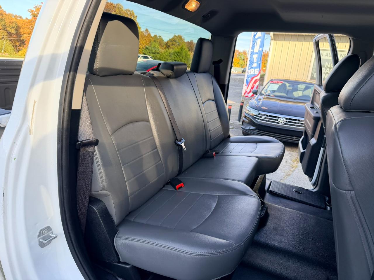 RAM 2500 Tradesman Crew Cab SWB 4WD 2016